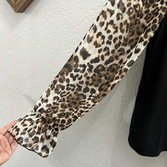 Lepaord long sleeve high neck women’s top size large - Picture 3 of 6